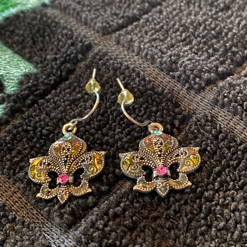 Fleur de lis  earrings perfect for  Spring